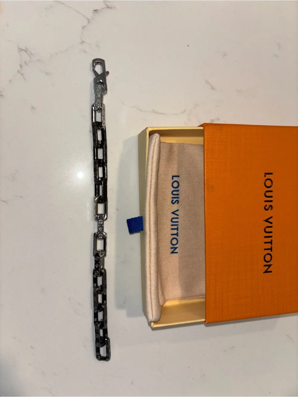 Louis Vuitton Men’s Polished Silver Link Bracelet